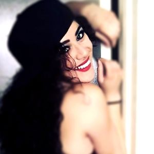 Meet your Posher, Neesha